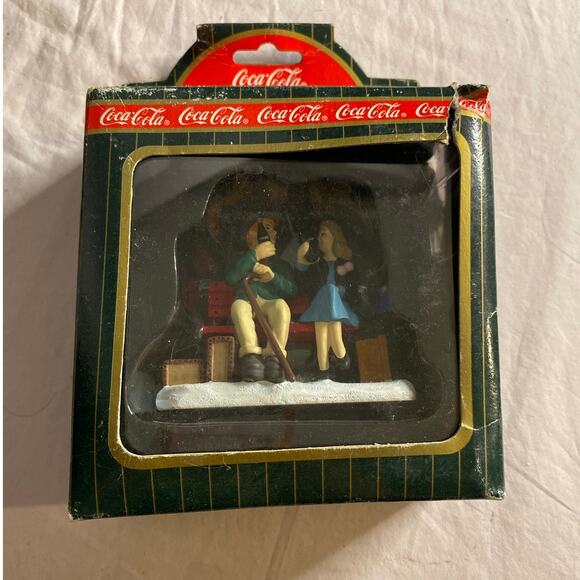 Vintage Coca-Cola Christmas Village Figurine Couple on Bench Sharing Coke - Picture 1 of 4